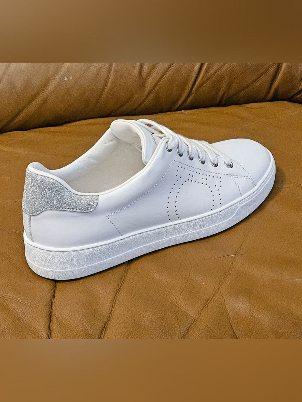 Women's Salvatore Ferragamo White Leather Silver Glitter Size 8.5 - Picture 6 of 16
